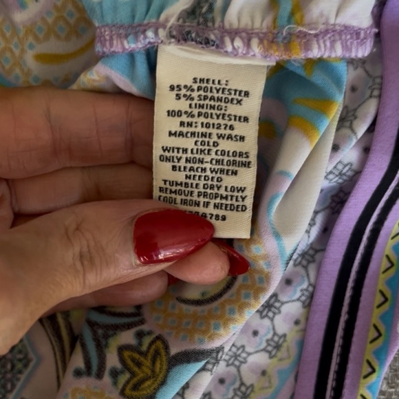 Women's Multicolor Printed Blouse - Picture 9 of 9